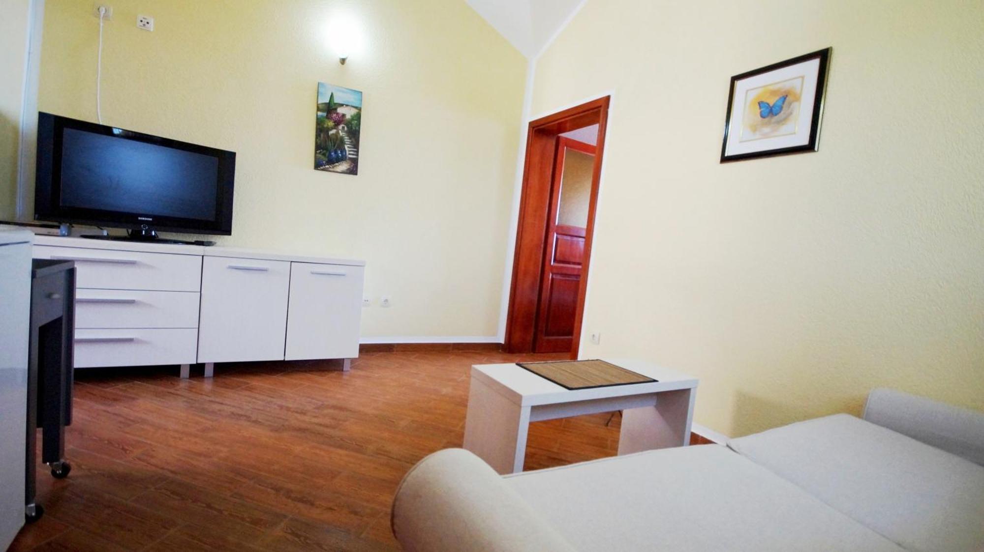 Apartmani Zona Sveti Stefan Ngoại thất bức ảnh