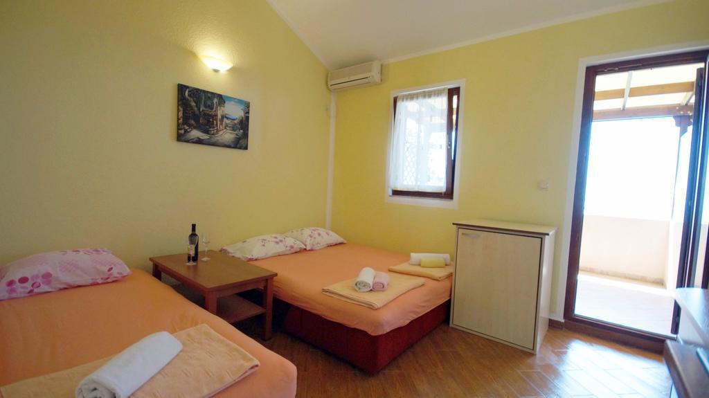 Apartmani Zona Sveti Stefan Ngoại thất bức ảnh