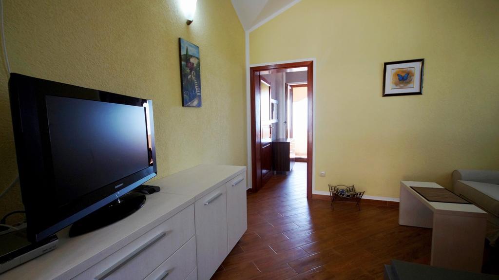 Apartmani Zona Sveti Stefan Ngoại thất bức ảnh