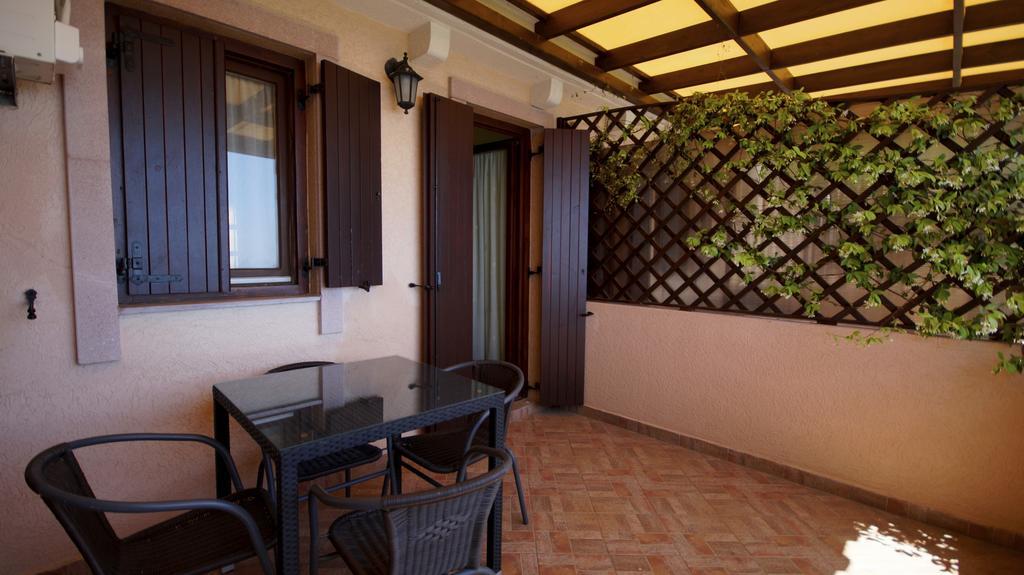 Apartmani Zona Sveti Stefan Ngoại thất bức ảnh